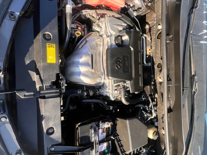 GREY, 2014 TOYOTA RAV4 Image 14