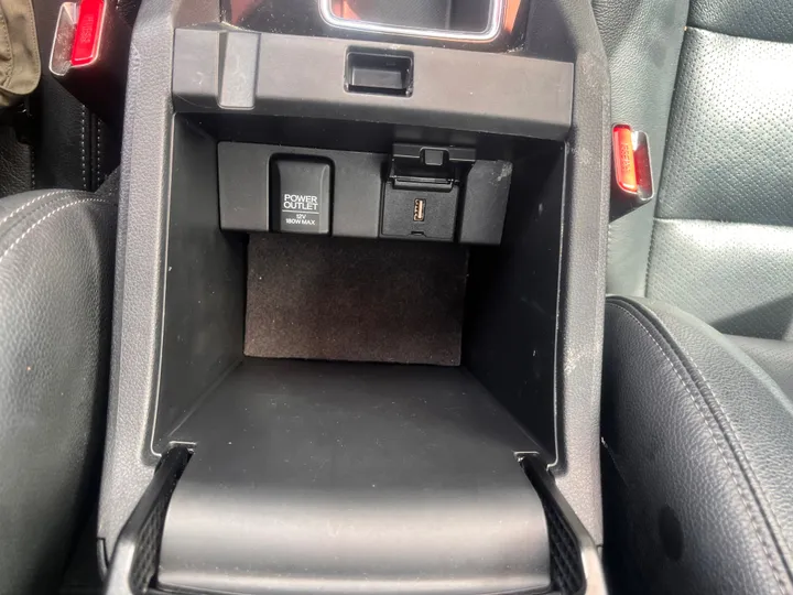 2017 HONDA ACCORD Image 12
