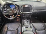 WHITE, 2018 CHRYSLER 300 Thumnail Image 9