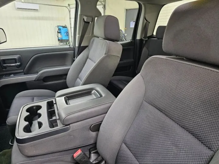 RED, 2018 CHEVROLET SILVERADO 1500 DOUBLE CAB Image 10