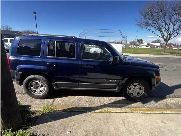 BLUE, 2017 JEEP PATRIOT Image 2