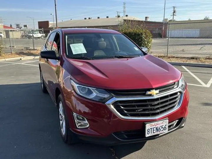 RED, 2018 CHEVROLET EQUINOX Image 26