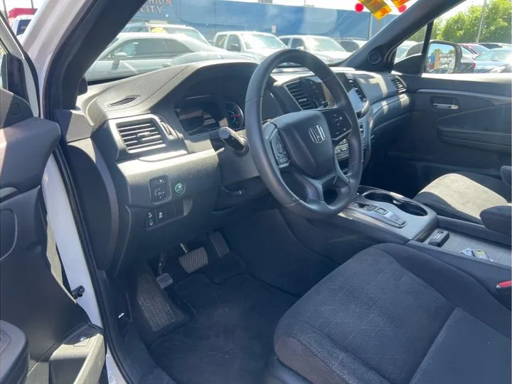 WHITE, 2022 HONDA PILOT Image 6