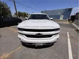 WHITE, 2018 CHEVROLET SILVERADO 1500 CREW CAB Thumnail Image 2