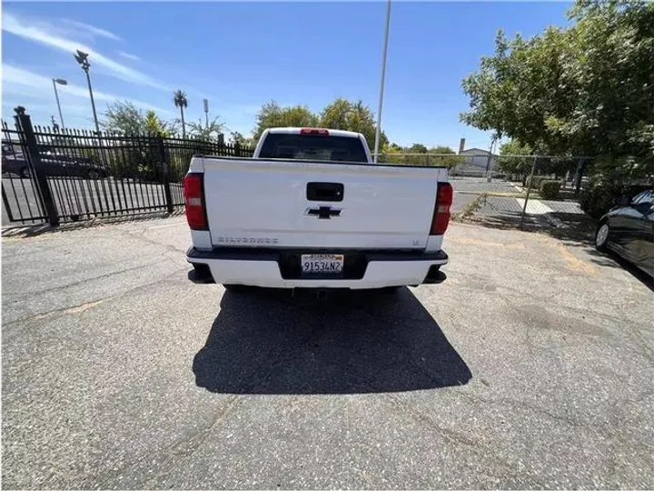 WHITE, 2018 CHEVROLET SILVERADO 1500 CREW CAB Image 11