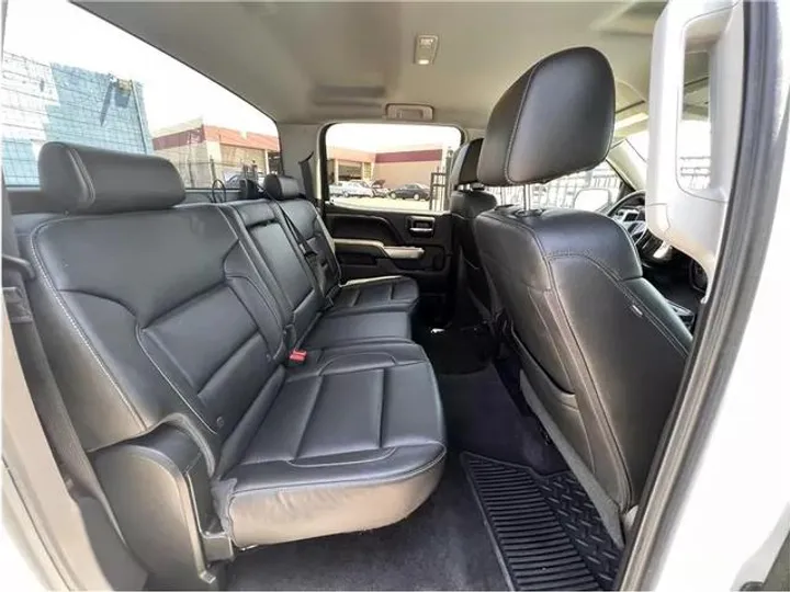 WHITE, 2018 CHEVROLET SILVERADO 1500 CREW CAB Image 13