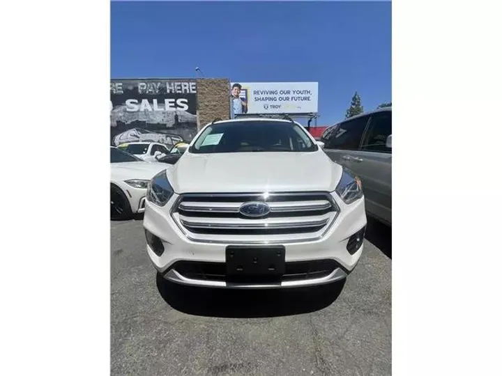 WHITE, 2019 FORD ESCAPE Image 2