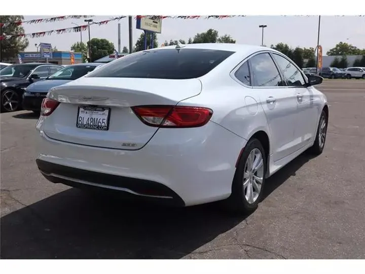 WHITE, 2015 CHRYSLER 200 Image 7