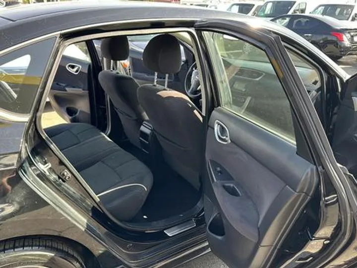 BLACK, 2014 NISSAN SENTRA Image 27