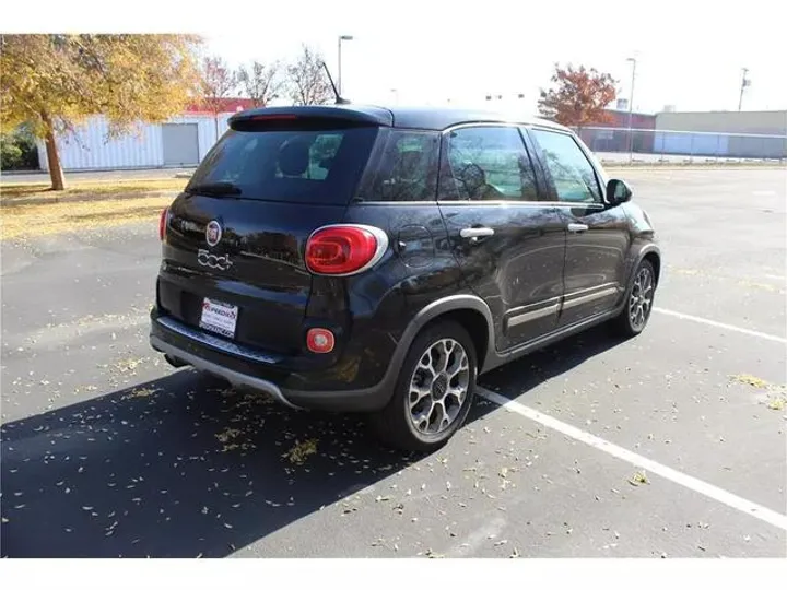 BLACK, 2014 FIAT 500L Image 7