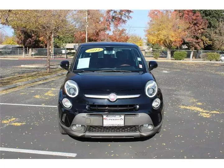 BLACK, 2014 FIAT 500L Image 2