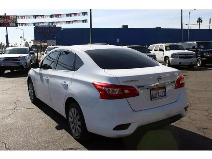 WHITE, 2019 NISSAN SENTRA Image 5