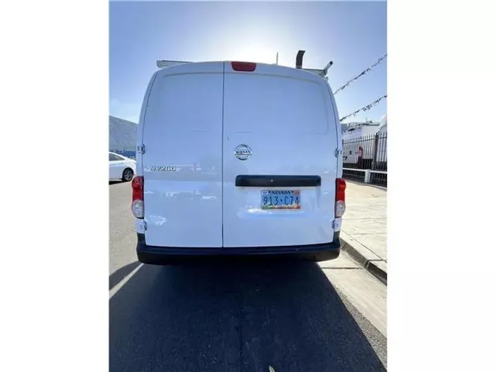 WHITE, 2015 NISSAN NV200 Image 8