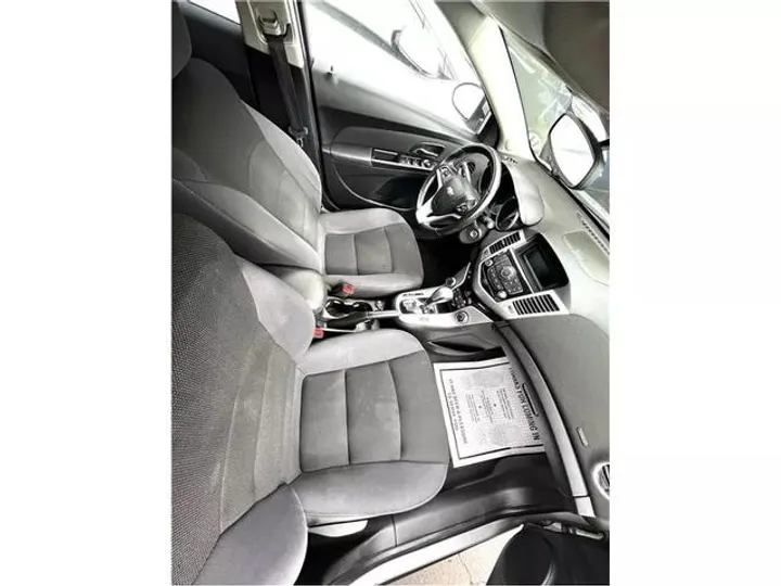 SILVER, 2014 CHEVROLET CRUZE Image 3