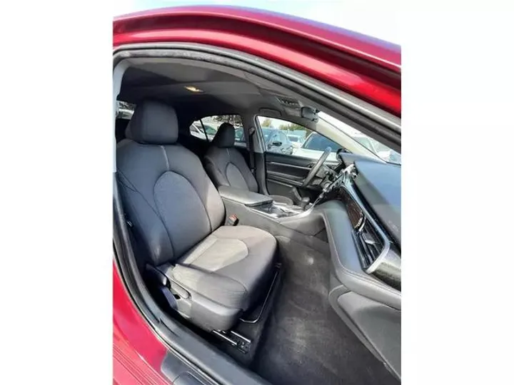 RED, 2020 TOYOTA CAMRY Image 7