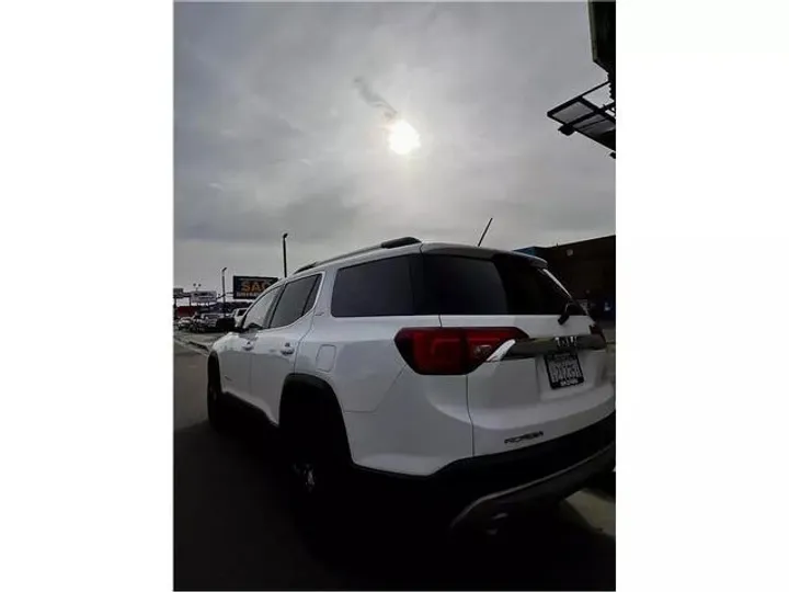 WHITE, 2018 GMC ACADIA Image 2