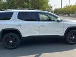 WHITE, 2018 GMC ACADIA Thumnail Image 16