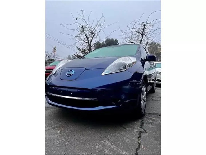 BLUE, 2016 NISSAN LEAF Image 5