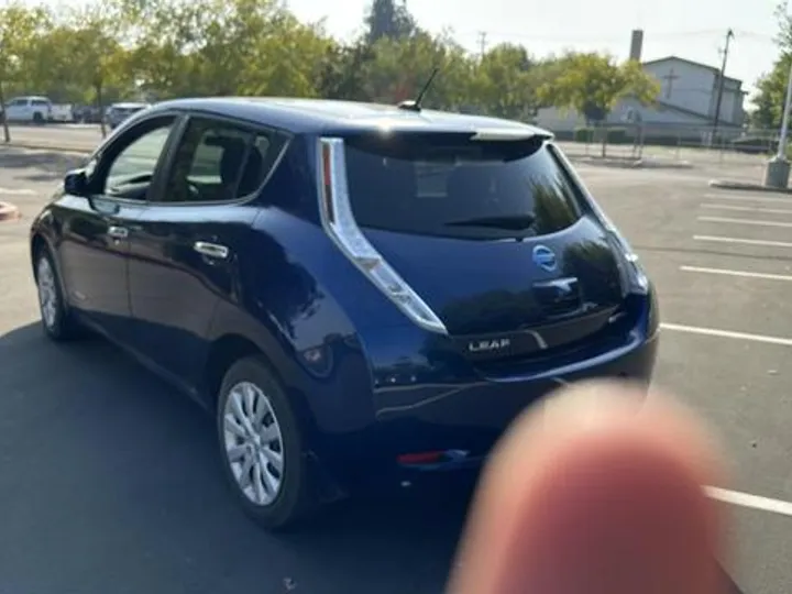 BLUE, 2016 NISSAN LEAF Image 21