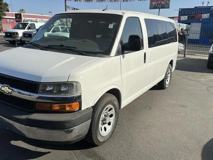 NO COLOR, 2011 CHEVROLET EXPRESS 1500 PASSENGER Image 21