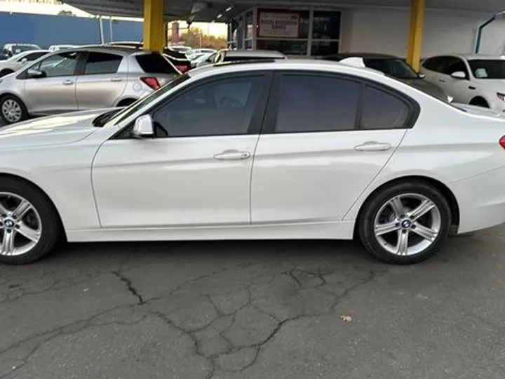 WHITE, 2015 BMW 3 SERIES Image 12