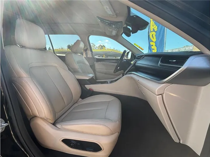 BLACK, 2021 JEEP GRAND CHEROKEE L Image 9