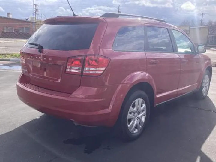 RED, 2016 DODGE JOURNEY Image 25