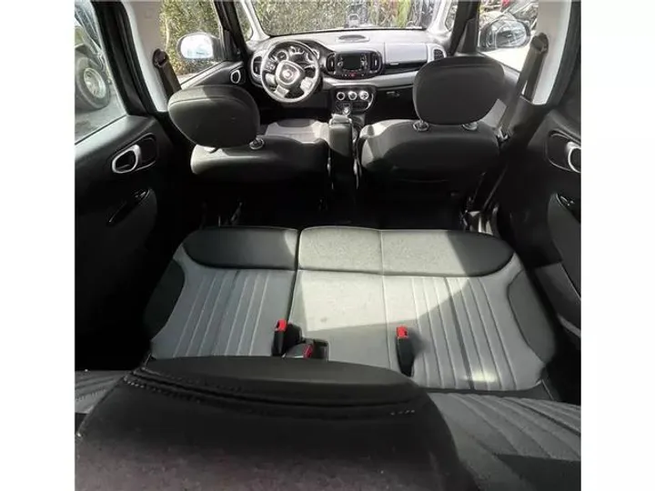 DARK GRAY, 2017 FIAT 500L Image 6