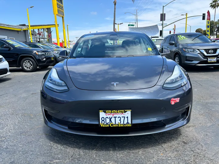 2018 TESLA MODEL 3 Image 2