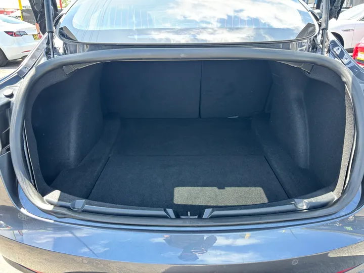 2018 TESLA MODEL 3 Image 23