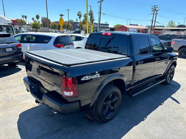 BLACK, 2019 RAM 1500 CLASSIC CREW CAB Image 12