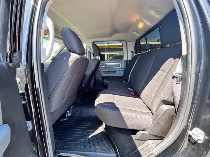 BLACK, 2019 RAM 1500 CLASSIC CREW CAB Image 22