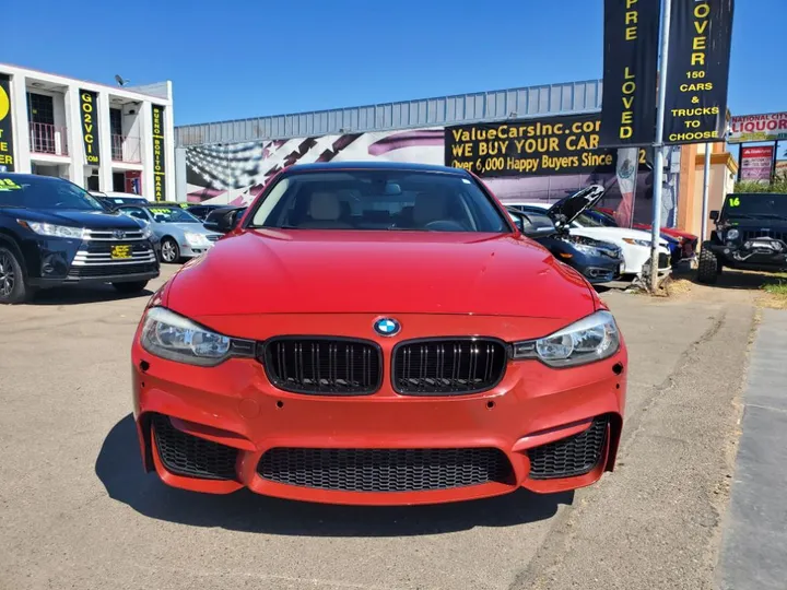 RED, 2013 BMW 3 SERIES Image 3