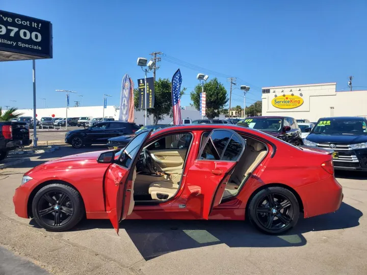 RED, 2013 BMW 3 SERIES Image 11