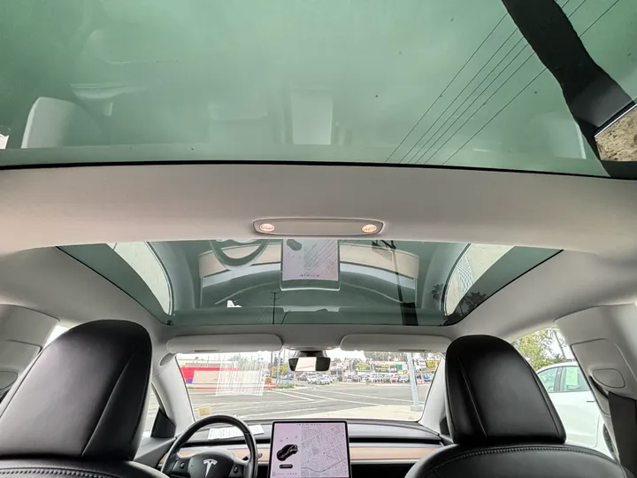 2018 TESLA MODEL 3 Image 20