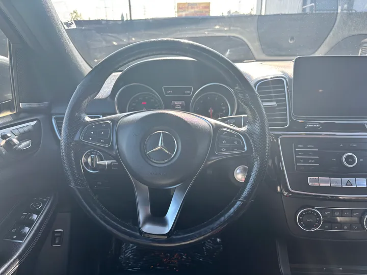 GRAY, 2018 MERCEDES-BENZ GLE Image 19