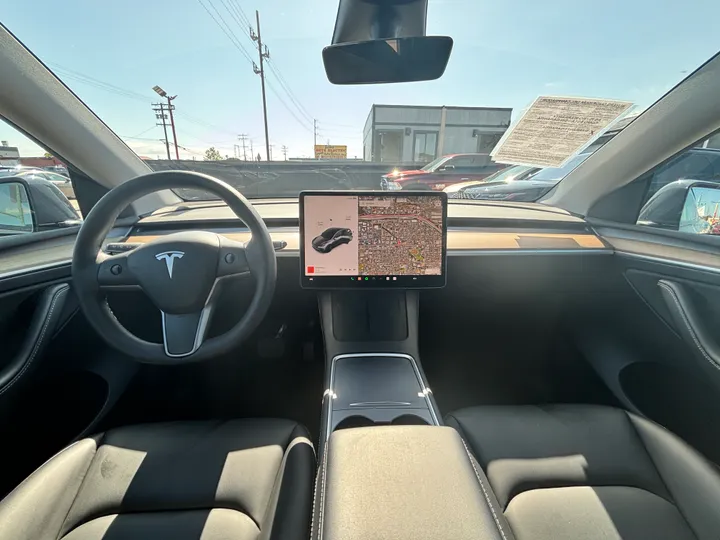 GREY, 2023 TESLA MODEL Y Image 19