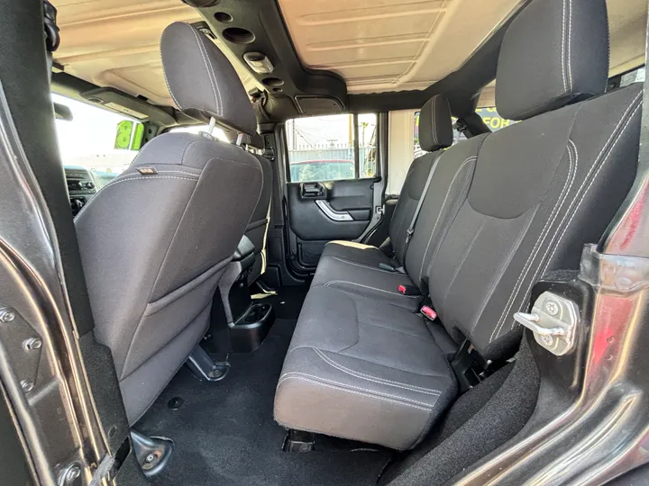 BLACK, 2018 JEEP WRANGLER UNLIMITED Image 17