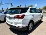 WHITE, 2020 CHEVROLET EQUINOX Thumnail Image 4