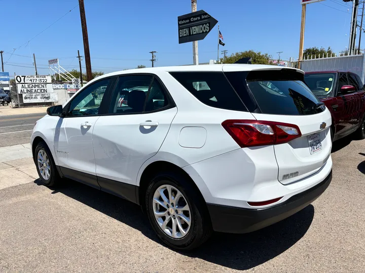 WHITE, 2020 CHEVROLET EQUINOX Image 6