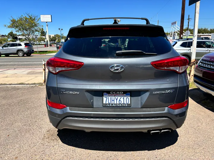 GRAY, 2016 HYUNDAI TUCSON Image 5