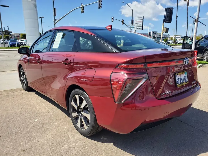 RED, 2018 TOYOTA MIRAI Image 3