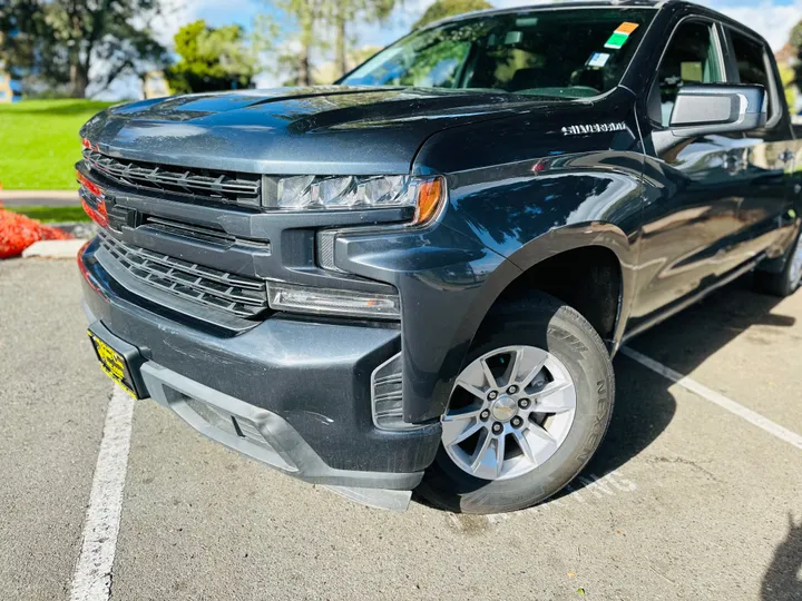 GRAY, 2020 CHEVROLET SILVERADO 1500 CREW CAB Image 8