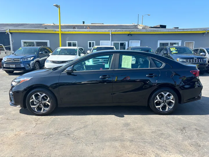 BLACK, 2019 KIA FORTE Image 8