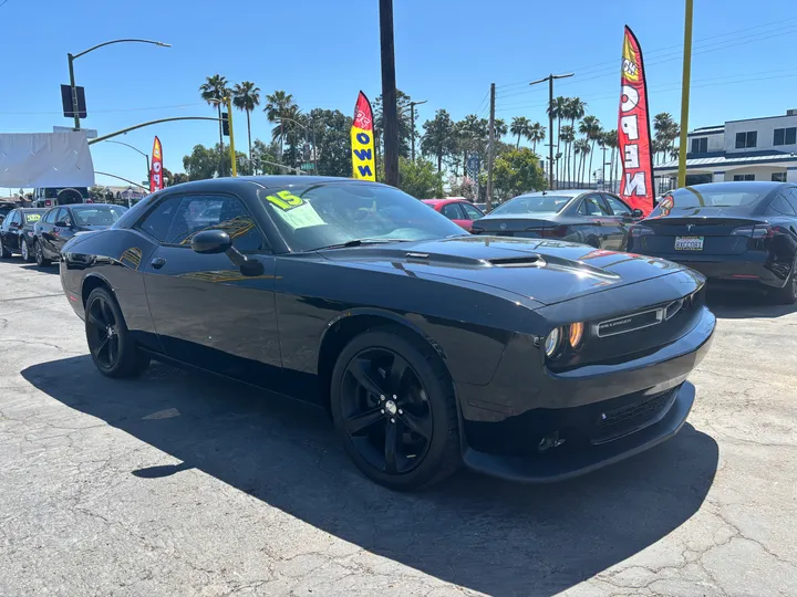 2015 DODGE CHALLENGER Image 3