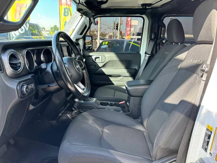 WHITE, 2020 JEEP WRANGLER UNLIMITED Image 7