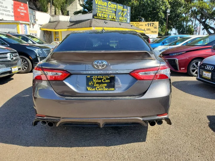 GRAY, 2020 TOYOTA CAMRY Image 9