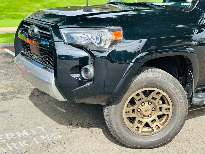 BLACK, 2021 TOYOTA 4RUNNER Image 28