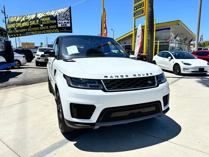 WHITE, 2019 LAND ROVER RANGE ROVER SPORT Image 1