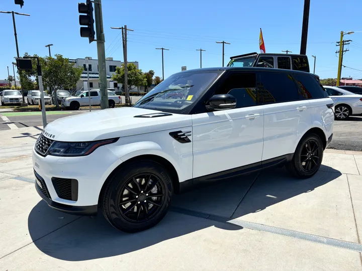 WHITE, 2019 LAND ROVER RANGE ROVER SPORT Image 8